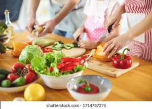 Holiday-Themed Dessert Shows on Eat This TV